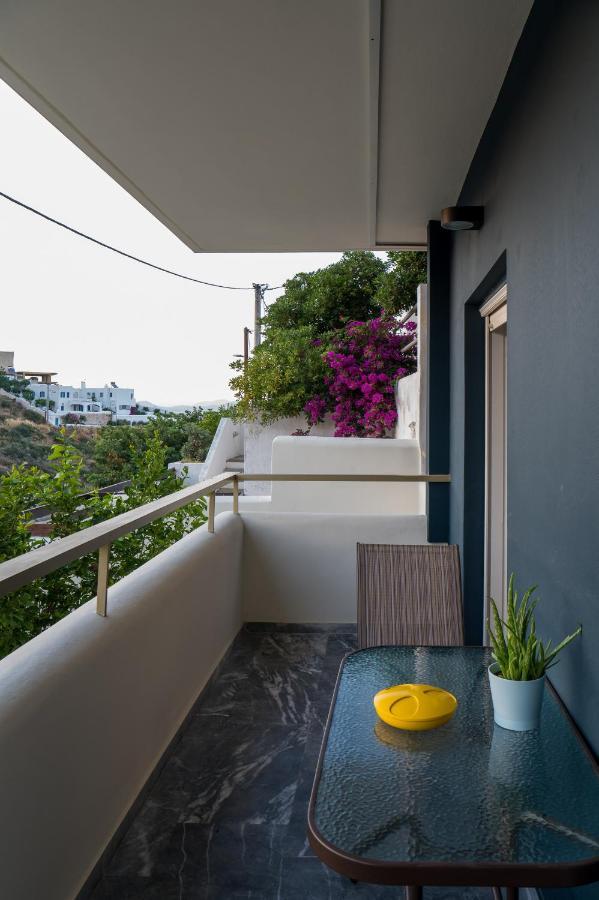 Chroma Lodge Rafina Exterior foto