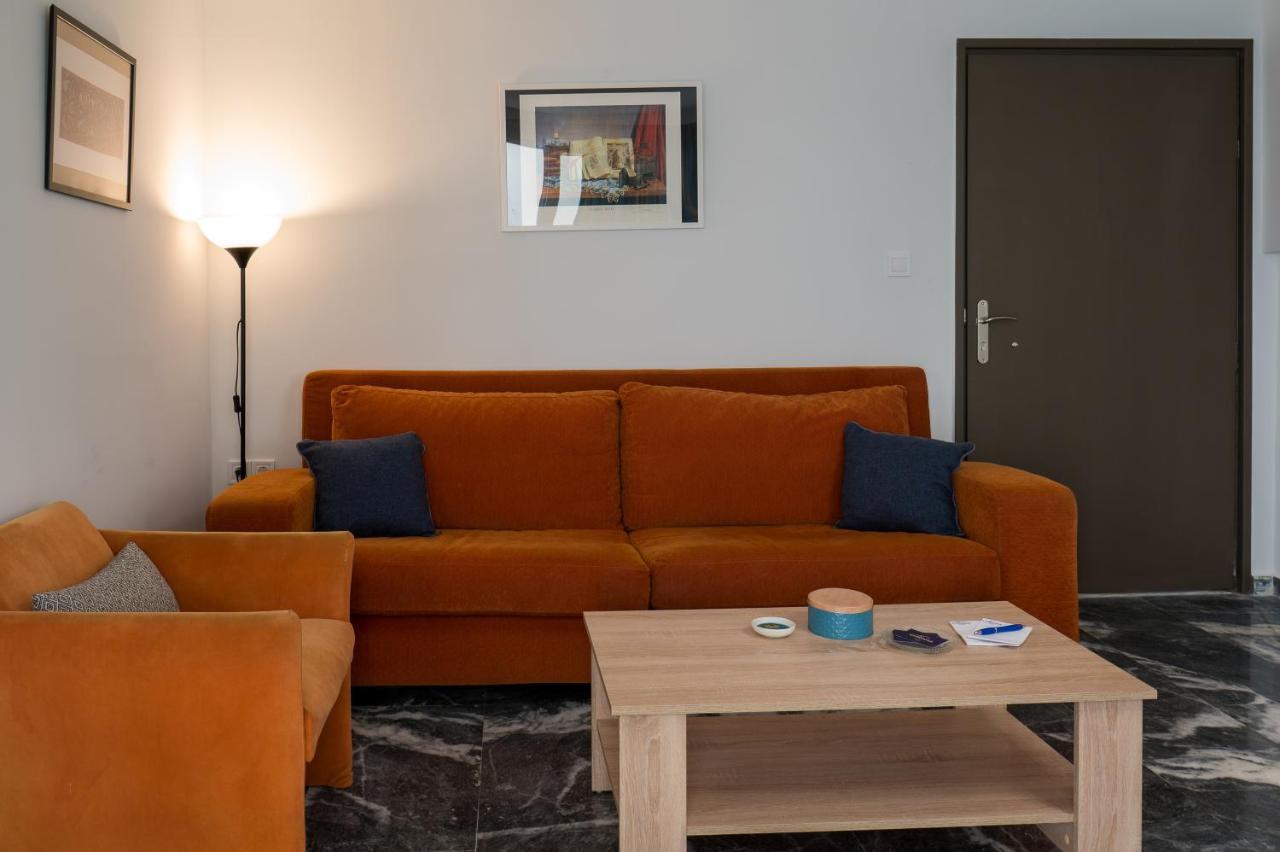 Chroma Lodge Rafina Exterior foto
