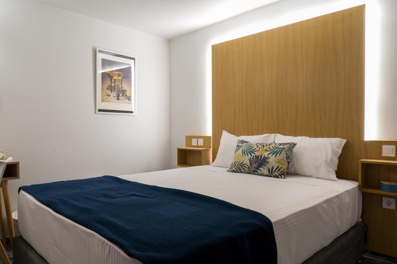 Chroma Lodge Rafina Exterior foto